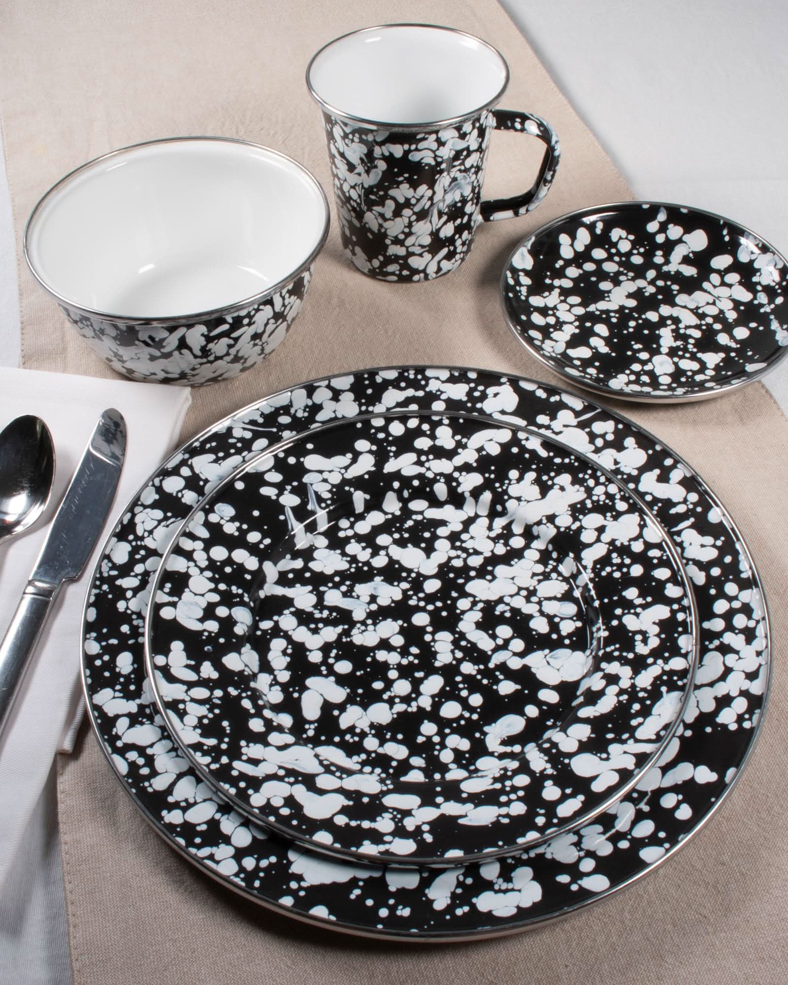 Enamelware Medium Tray – Durable Kitchen Serving Tray