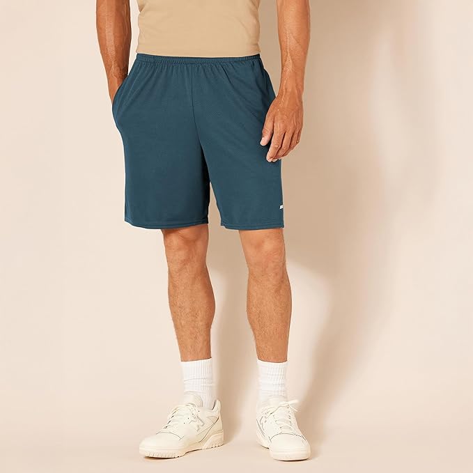 Amazon Essentials Men's Performance Tech Loose-Fit Shorts (Available in Big & Tall), Pack of 2