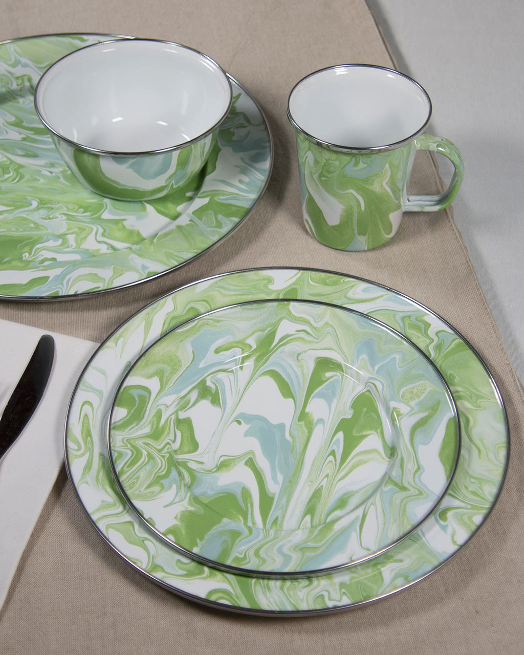 Enamelware Medium Tray – Durable Kitchen Serving Tray