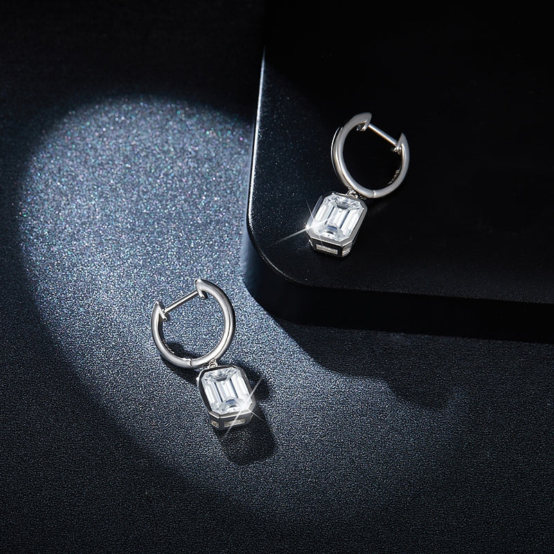 S925 Sterling Silver 6x8mm Emerald Cut Moissanite Huggie Hoop Earrings