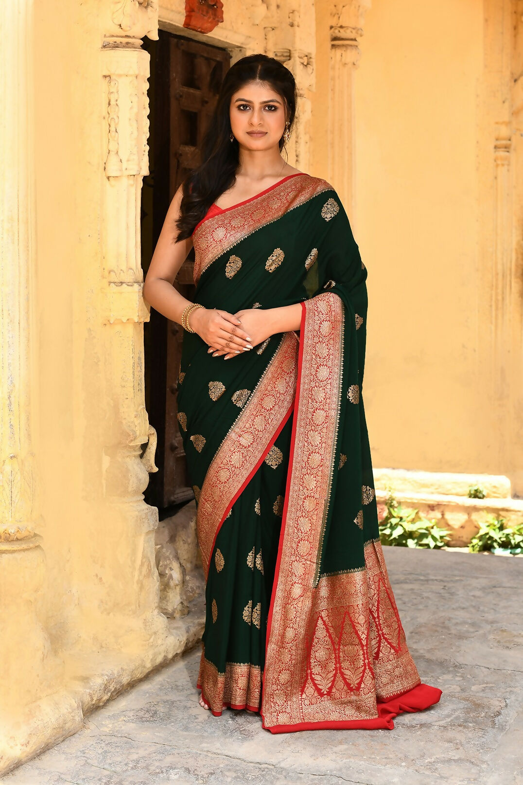 Emerald green crepe chiffon handloom Banarasi silk saree for formal events