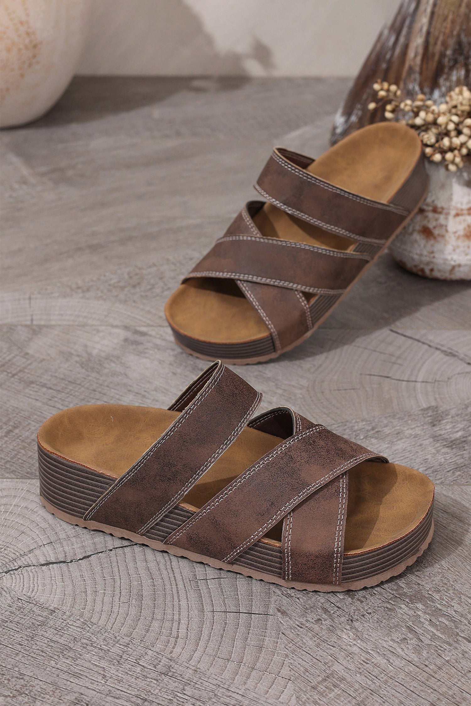 Pearl Band Retro Platform Slippers in Faux Suede