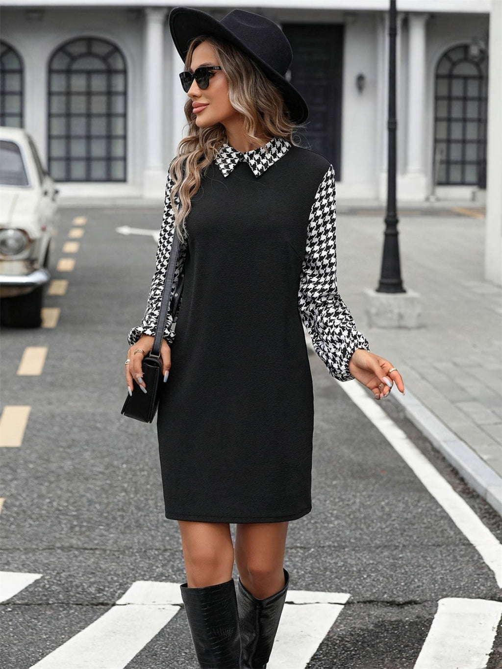 Vintage Mod Collared Mini Dress in Black and White