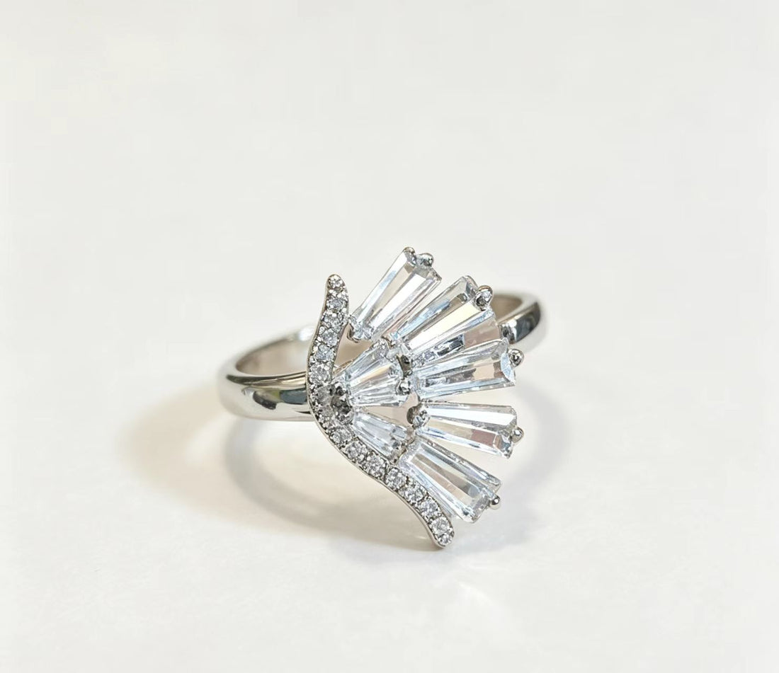 Personalized Rhombus Zircon Ring in Gold or Silver