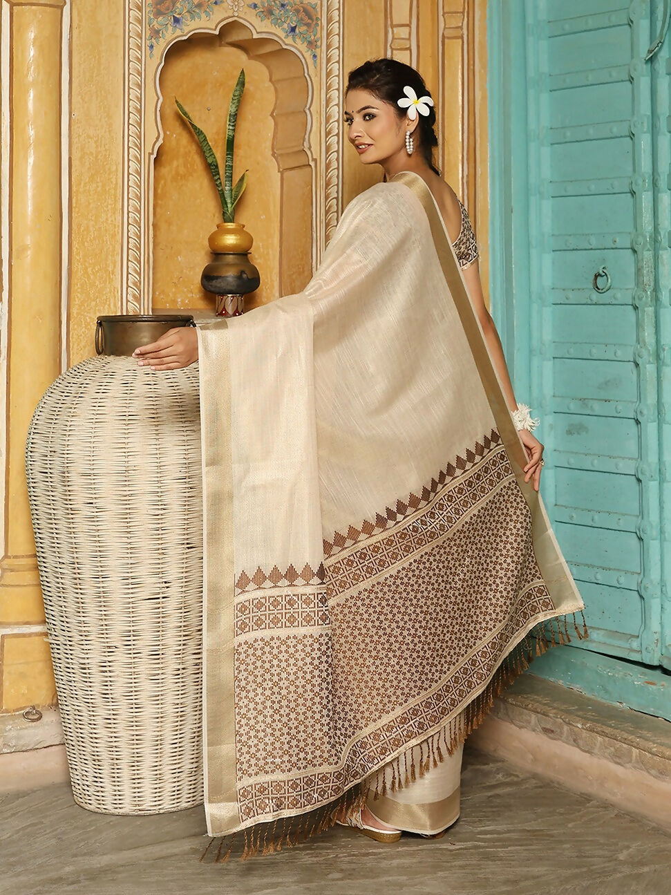 Shree Shyam Fashion Brown Linen Saree