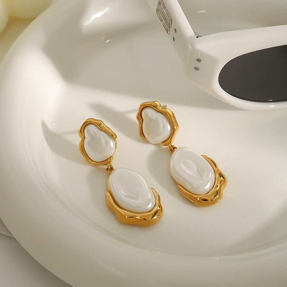 18K gold inlaid irregular pearl design light luxury fashion earrings