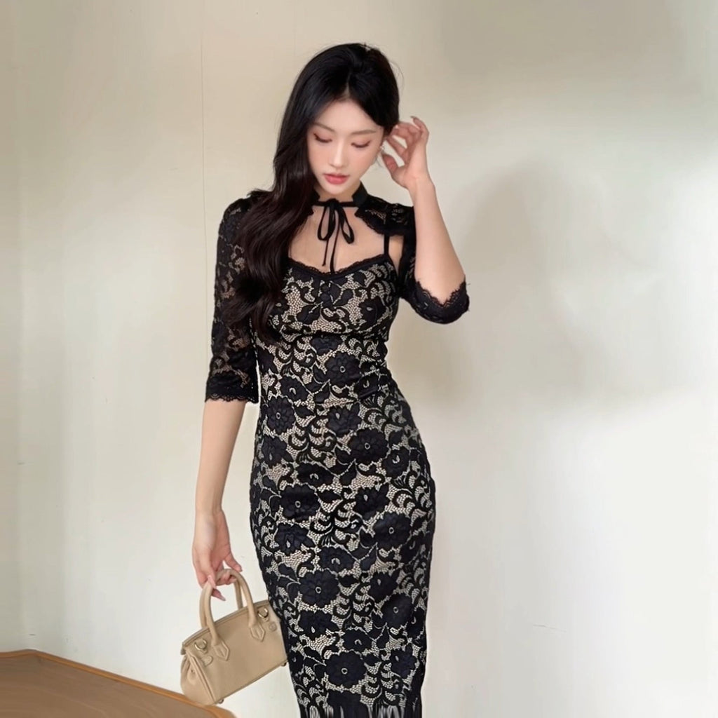 Elegant Black Floral Lace Midi Dress with V-Neck Camisole & 3/4 Sleeves - Image 2