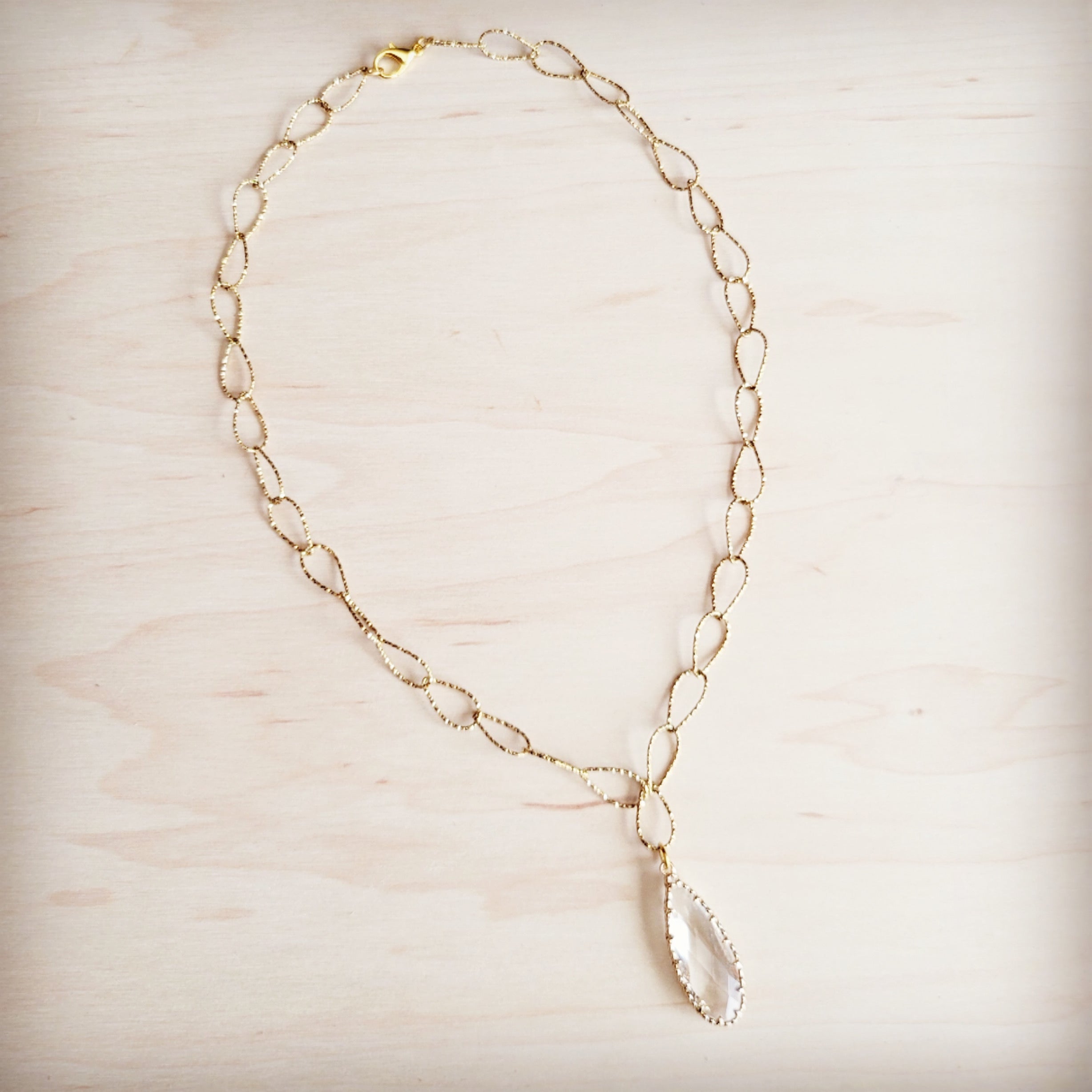Gold-Tone Teardrop Pendant Necklace with Textured Oval Links - Image 3
