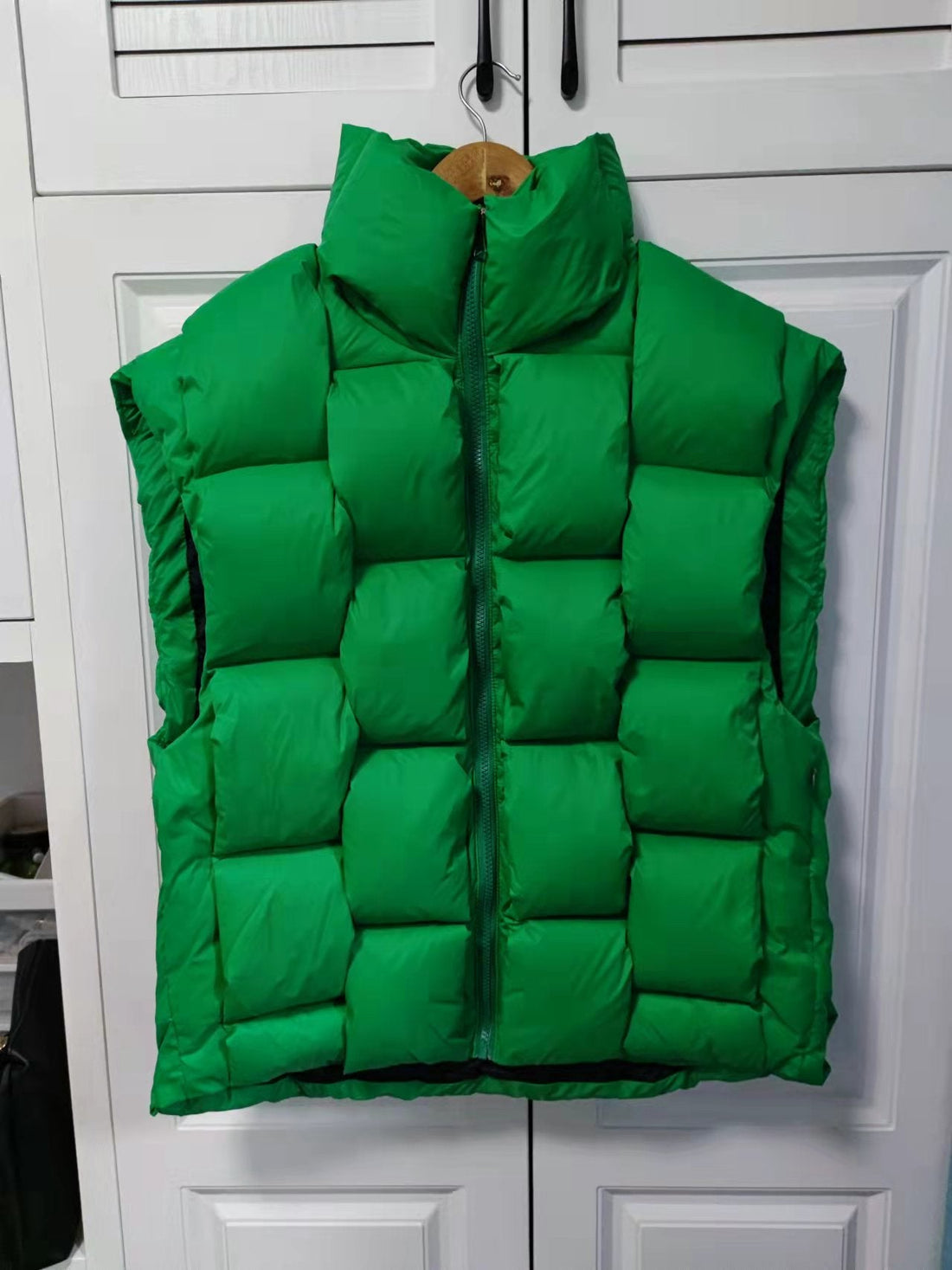 Women's Green Puffy Stand-Up Collar Quilted Down Vest - Image 3