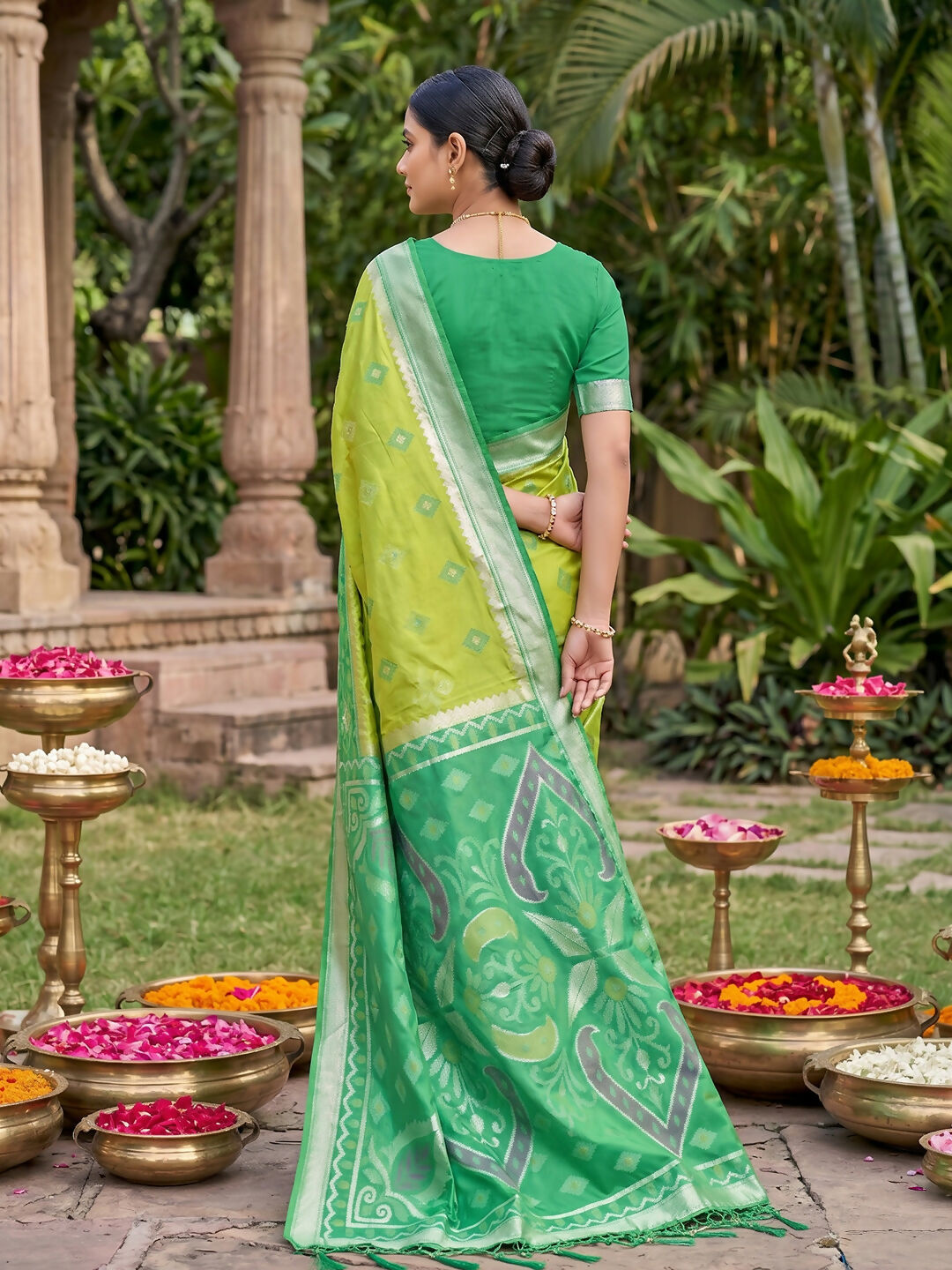 Light Green Soft Silk Saree with Matching Blouse Piece