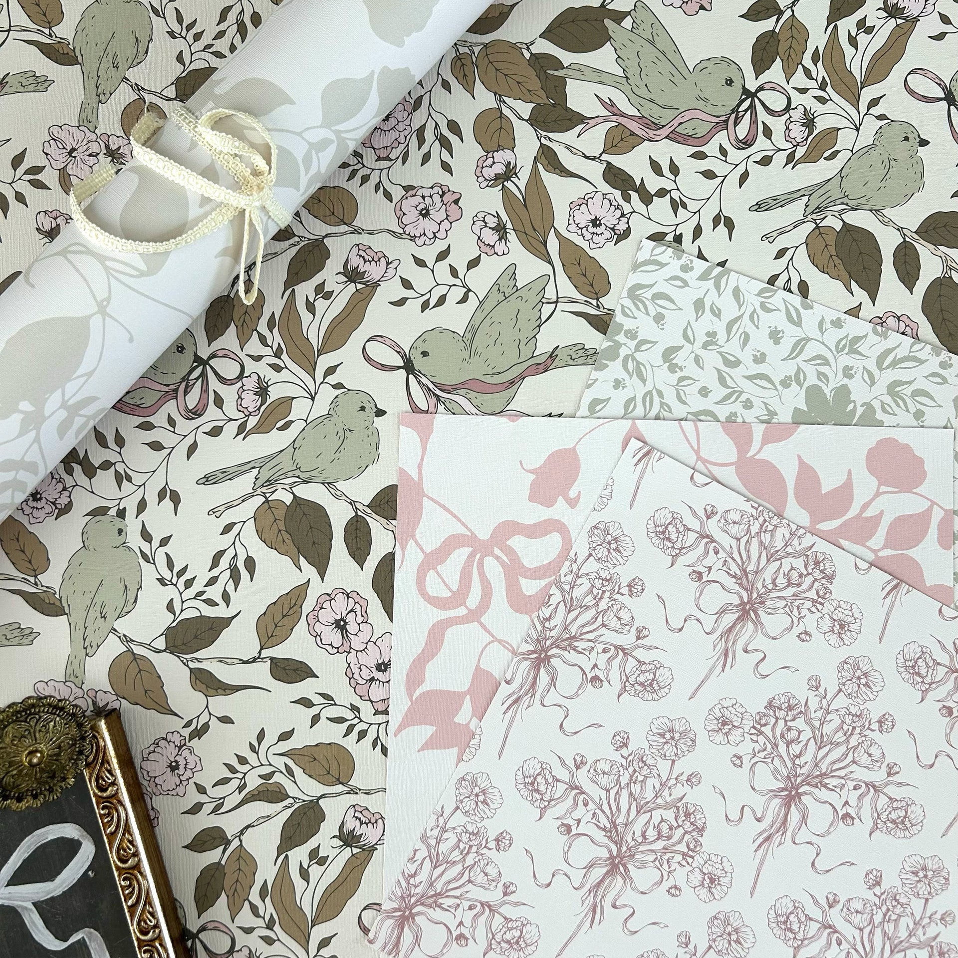 Lilla Floral Wallpaper: Cottagecore Sage-Green Nursery Decor