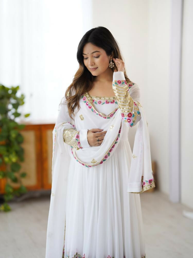 White Georgette Kurta Set with Elegant Sequence Embroidery