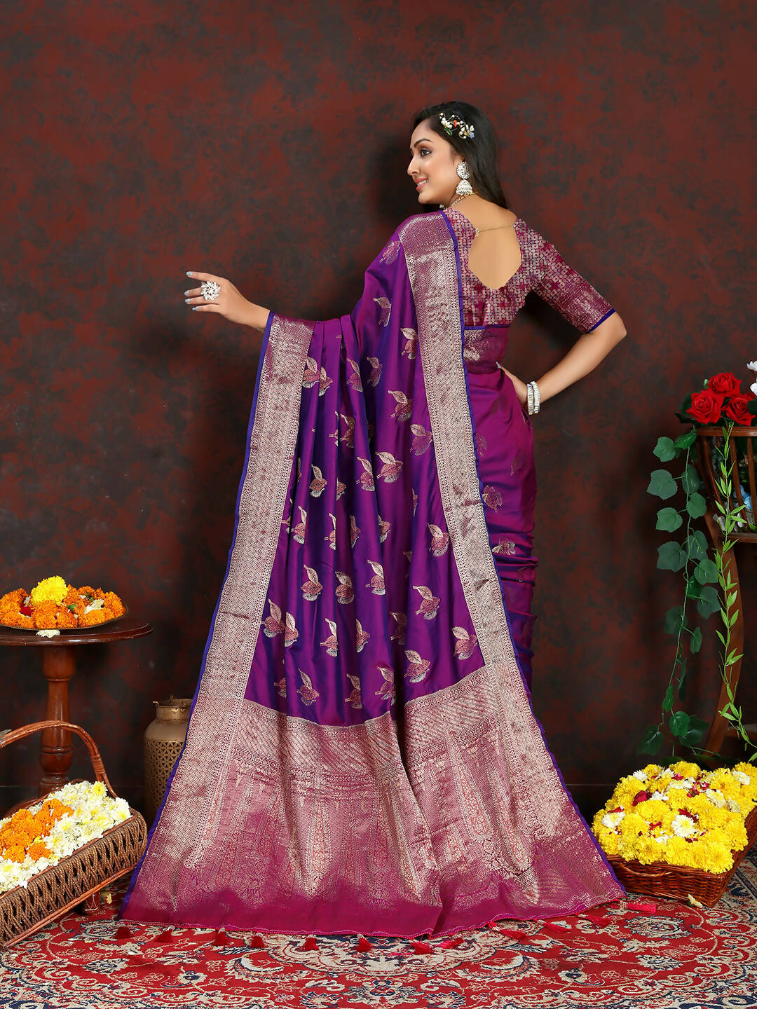 Purple Soft Silk Saree with Intricate Zari Weaving Design