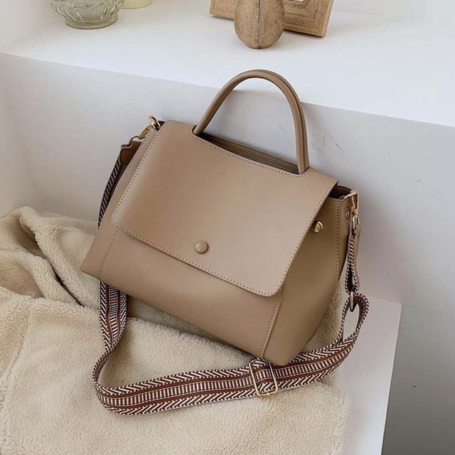 Simple Leather Crossbody Bag for Girls Lightweight Travel Purse