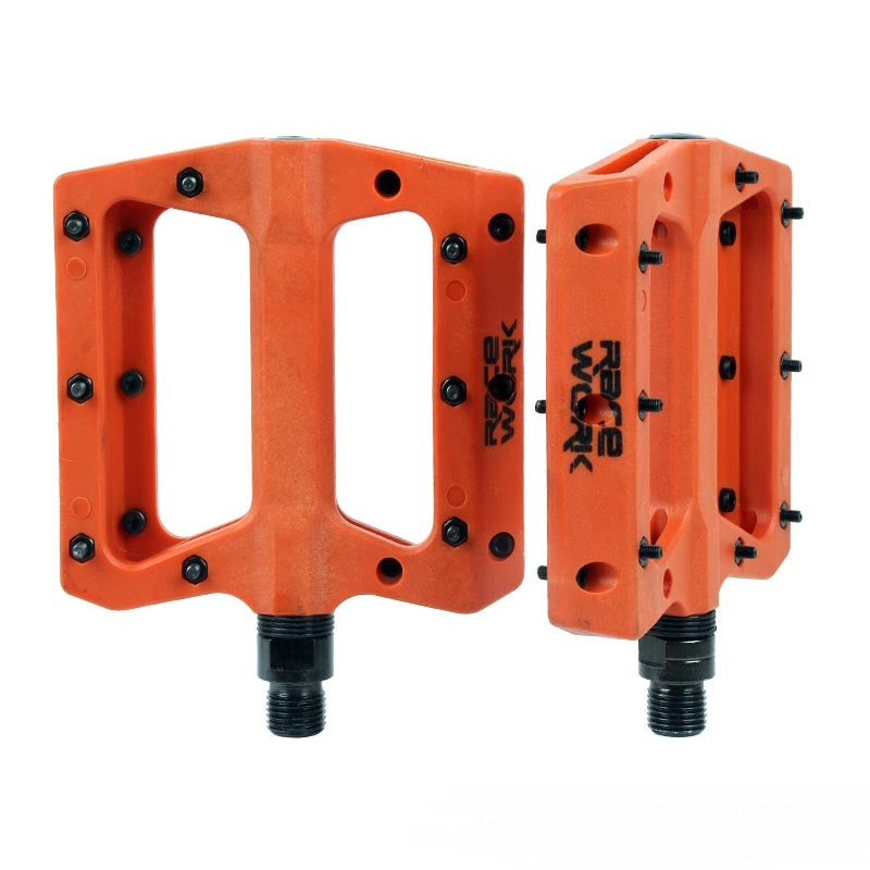 Ultralight Nylon Mountain Bike Flat Pedals with 3 Sealed Bearings