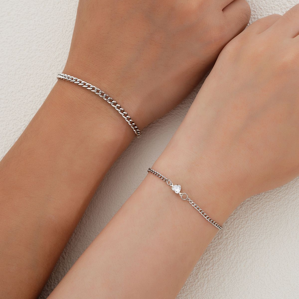 Stainless Steel European And American-style Mens And Womens Bracelet