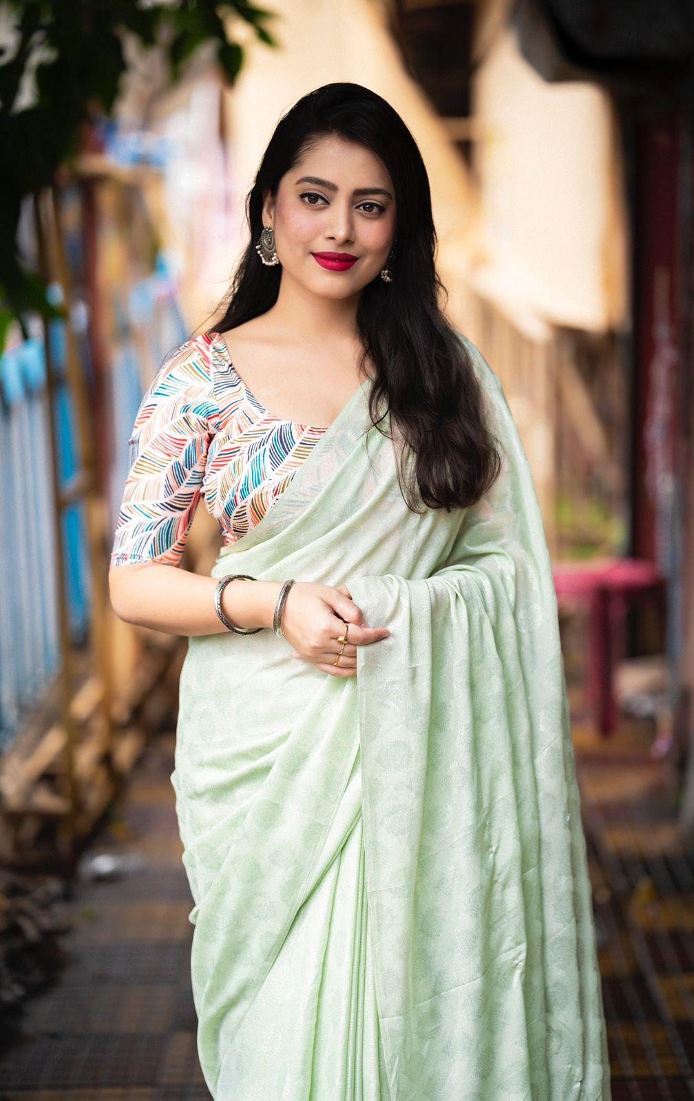 Green Poly Crepe Ethnic Motifs Saree with Unstitched Blouse - Hiral Fashion