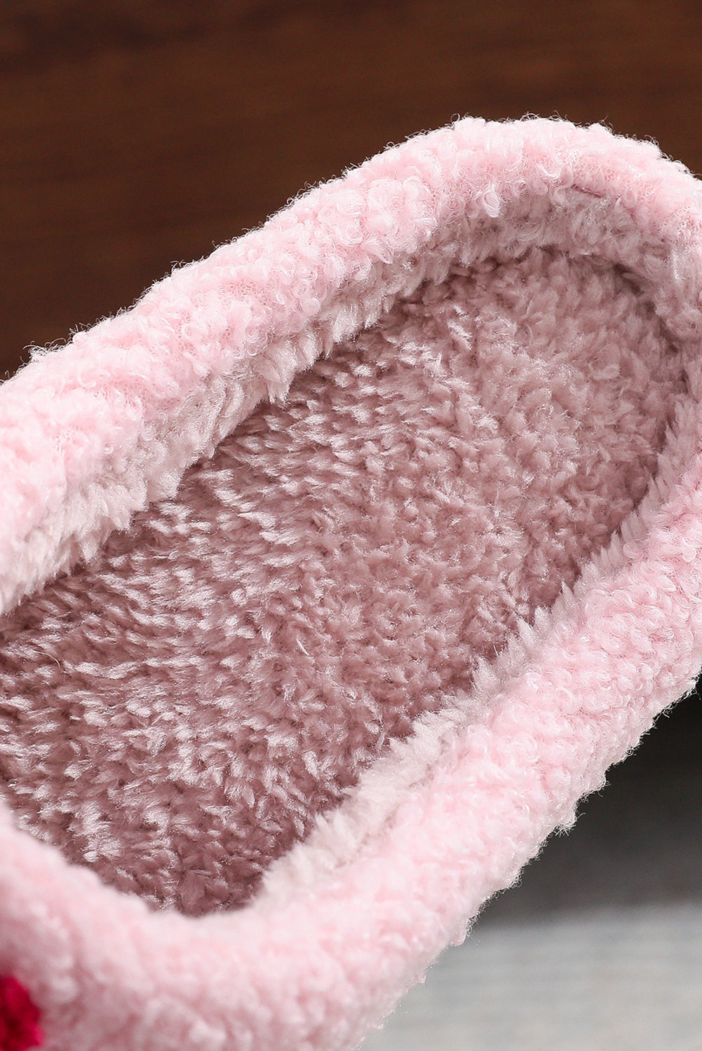 Pink XOXO Letter Graphic Plush Winter Slippers