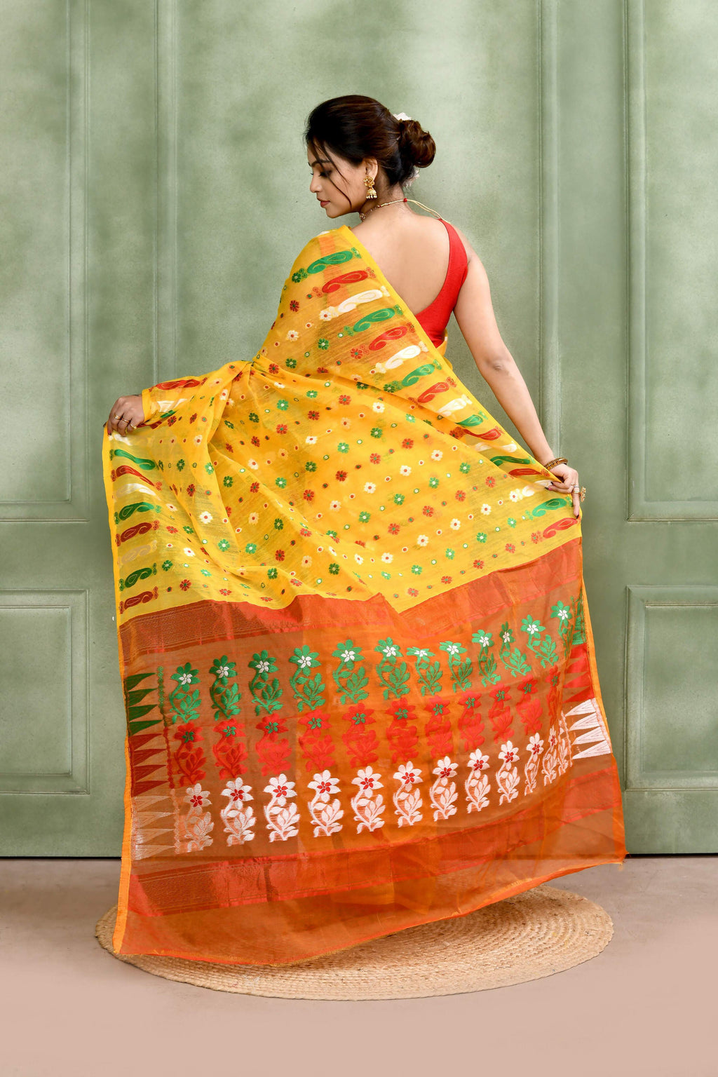 Women's Yellow Embellished Cotton Blend Jamdani Saree
