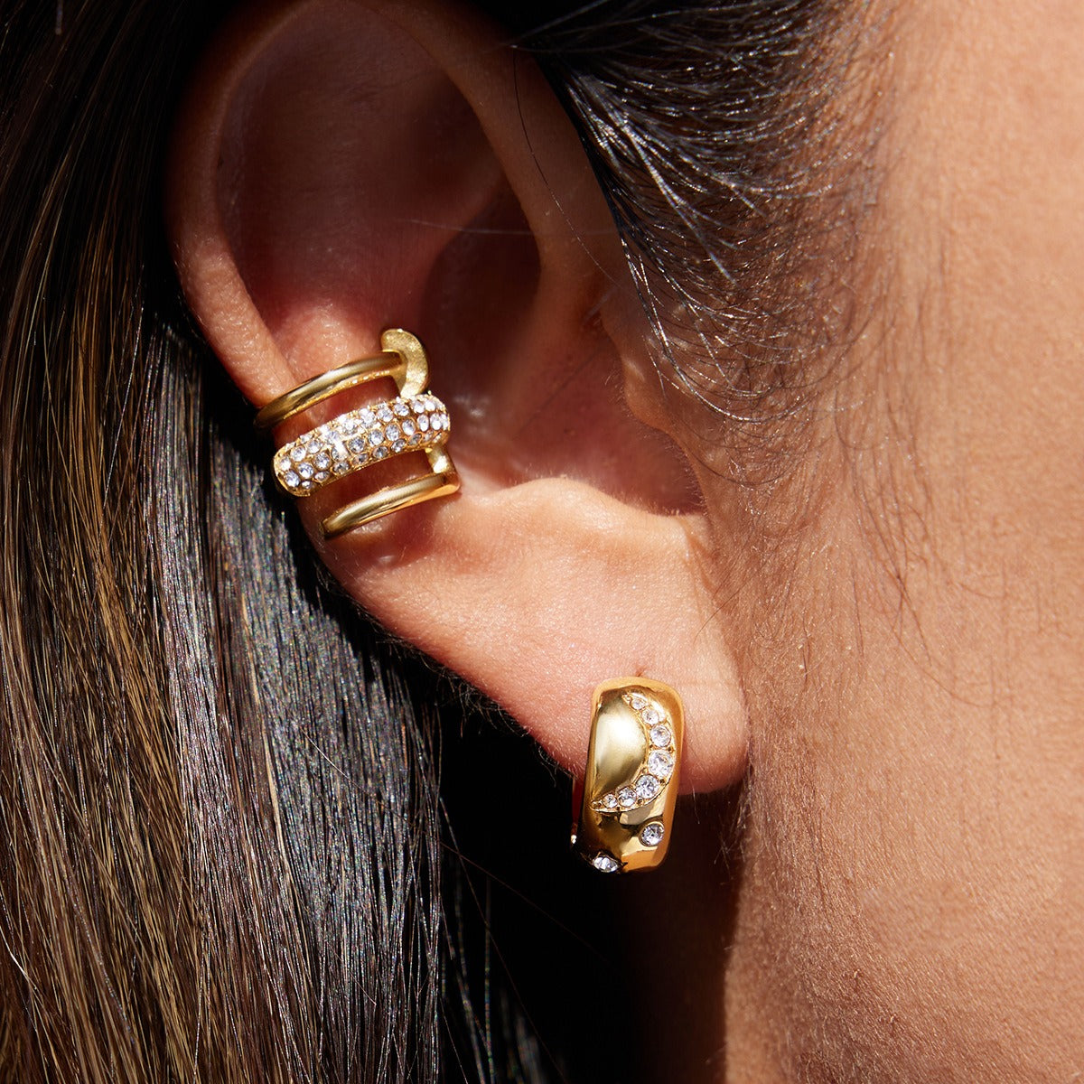 18K Gold Nail Design Earrings Inlaid with Cubic Zirconia