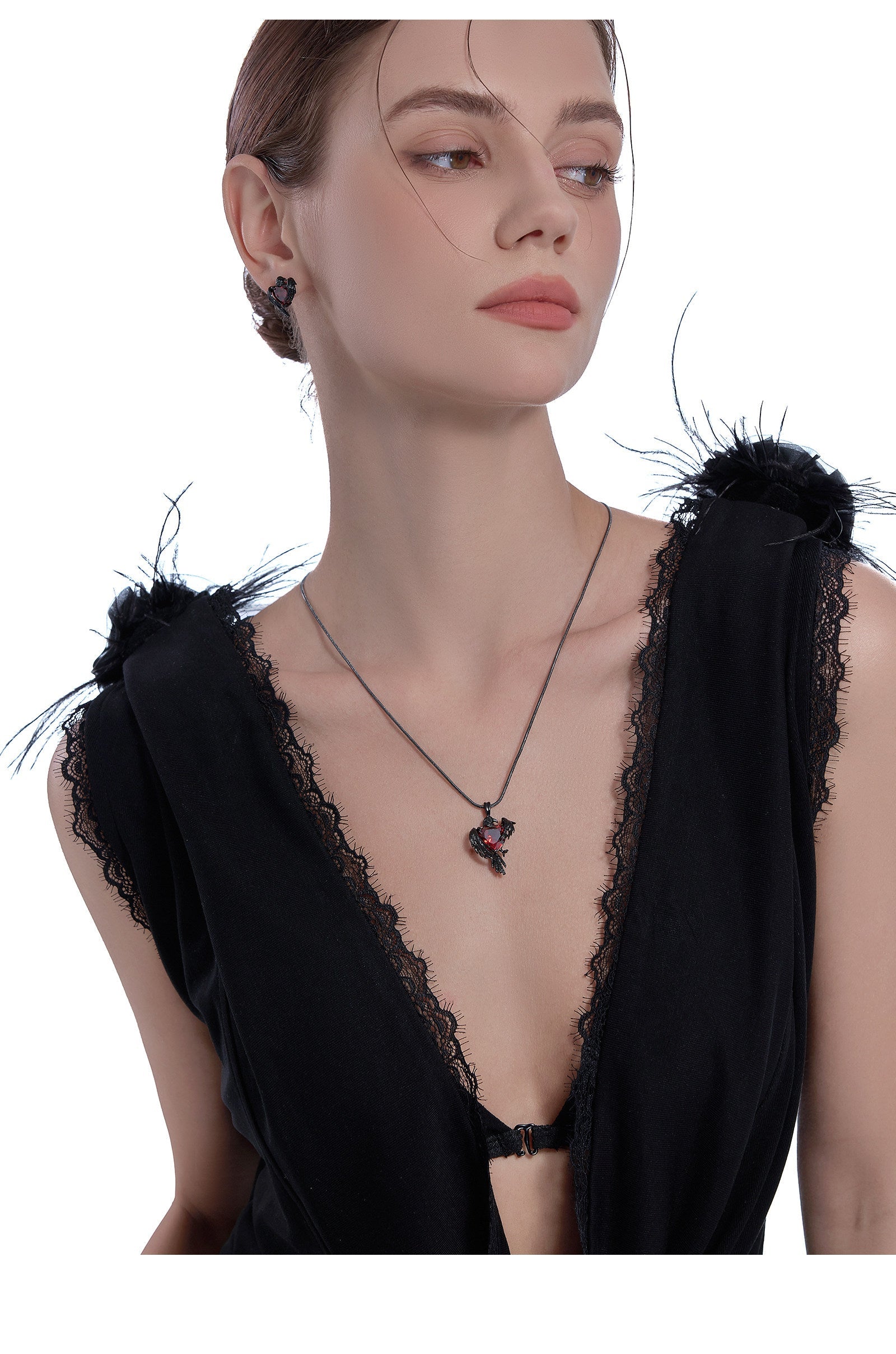 Thorn Series Sweet-Cool Dark Raven Necklace