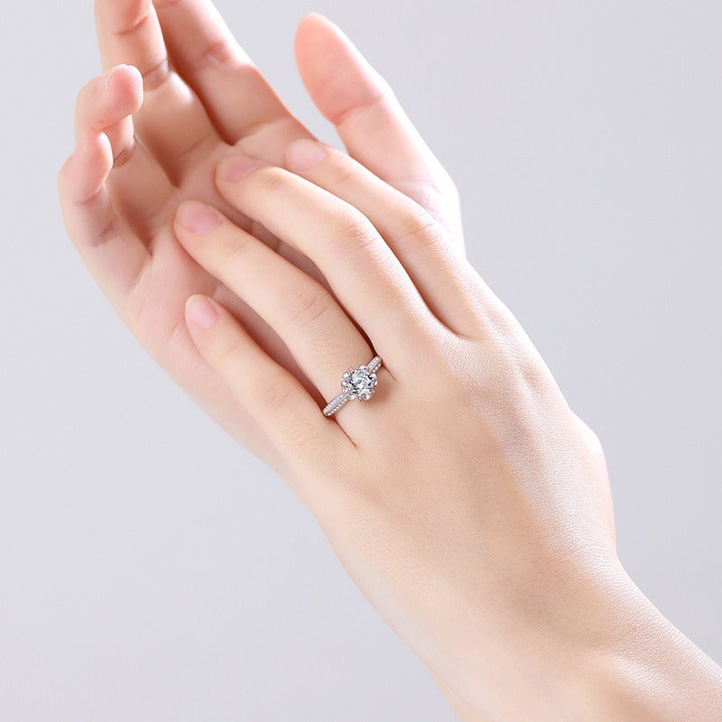 Anemone Flower Moissanite Diamond Ring in S925 Sterling Silver
