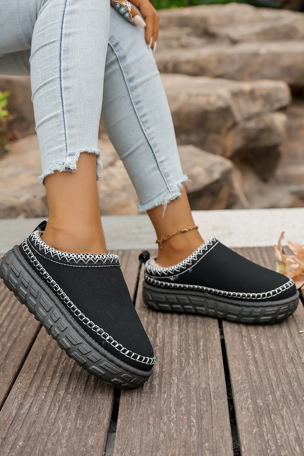Black Plush Winter Clog Slippers | Suede Contrast Stitch