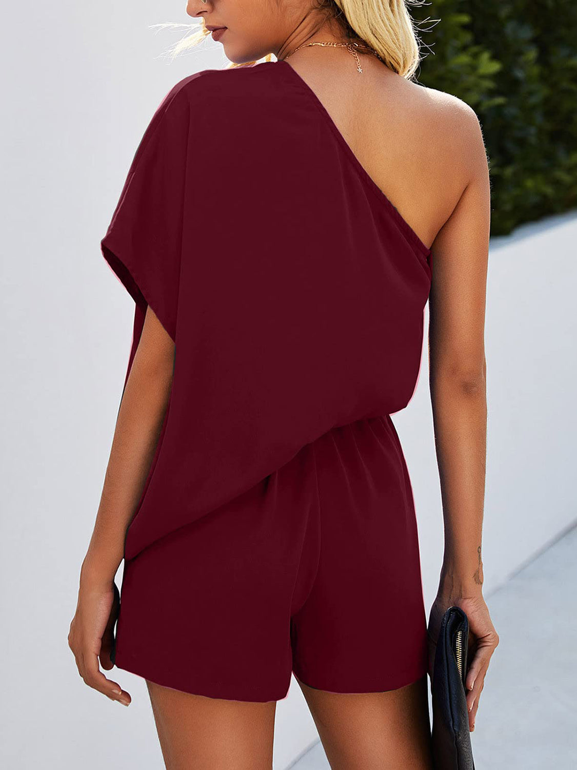 Single Shoulder Batwing Sleeve Romper - Black Polyester