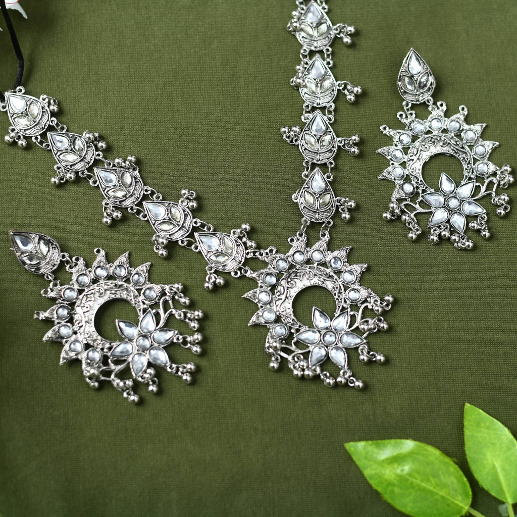 Long oxidised silver-plated Rani Haar necklace on brass