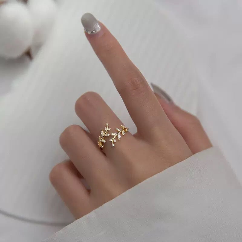 Fashion Minimalist Leaf Ring, INS Trend, Adjustable Open Band, Elegant High-End Index Finger Ring