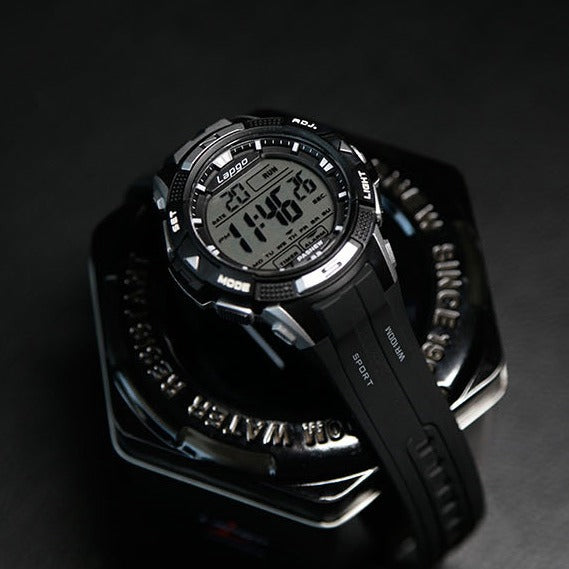 Waterproof Shock-resistant Multi-function Digital Sports Watch With Timing Features