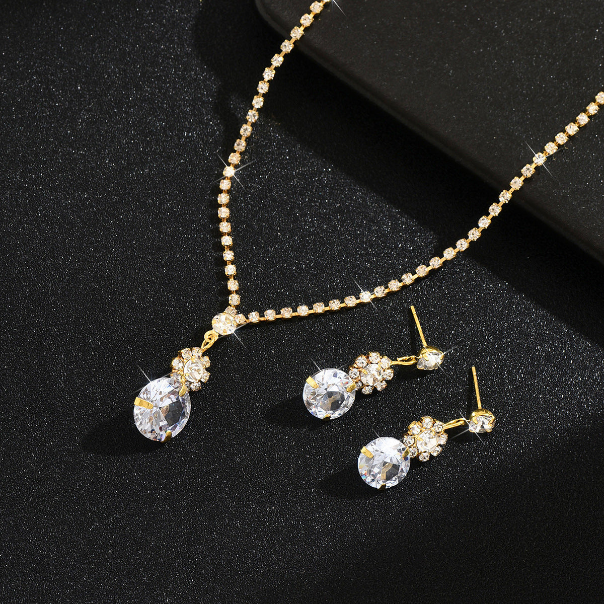 Women 2 Pcs Simple Round Cubic Zirconia Crystal Jewelry Set,Necklace And Earrings,Fashion Accessories For Daily Commute Party Occasion
