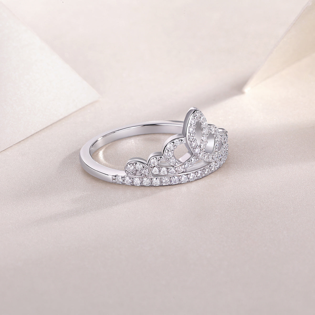 S925 Silver 1.9g Platinum Plated Moissanite Crown Ring, D VVS1 Pave Band, GRA Certified US 5-9