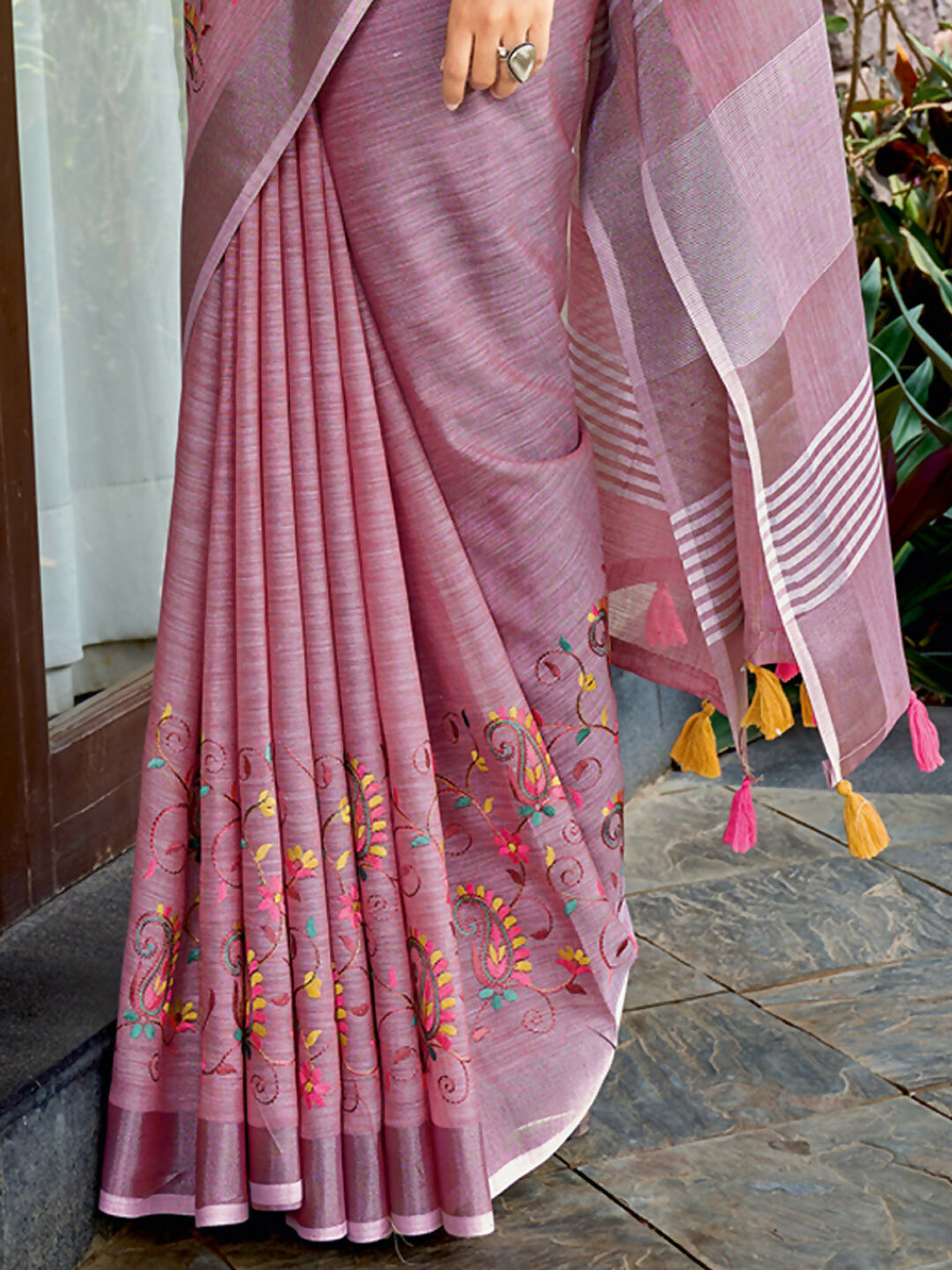 Purple Linen Saree with Matching Blouse Piece