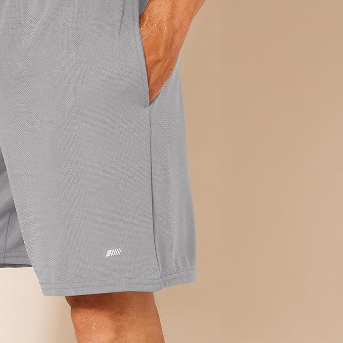 Amazon Essentials Men's Performance Tech Loose-Fit Shorts (Available in Big & Tall), Pack of 2