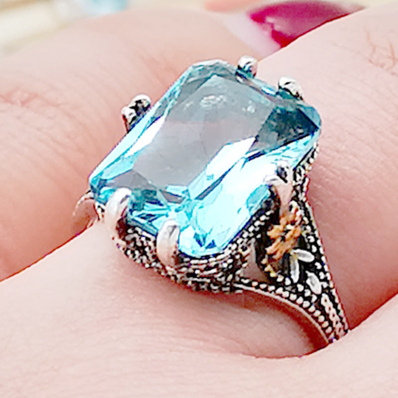 Sapphire-blue Topaz Ring With Gold Plating