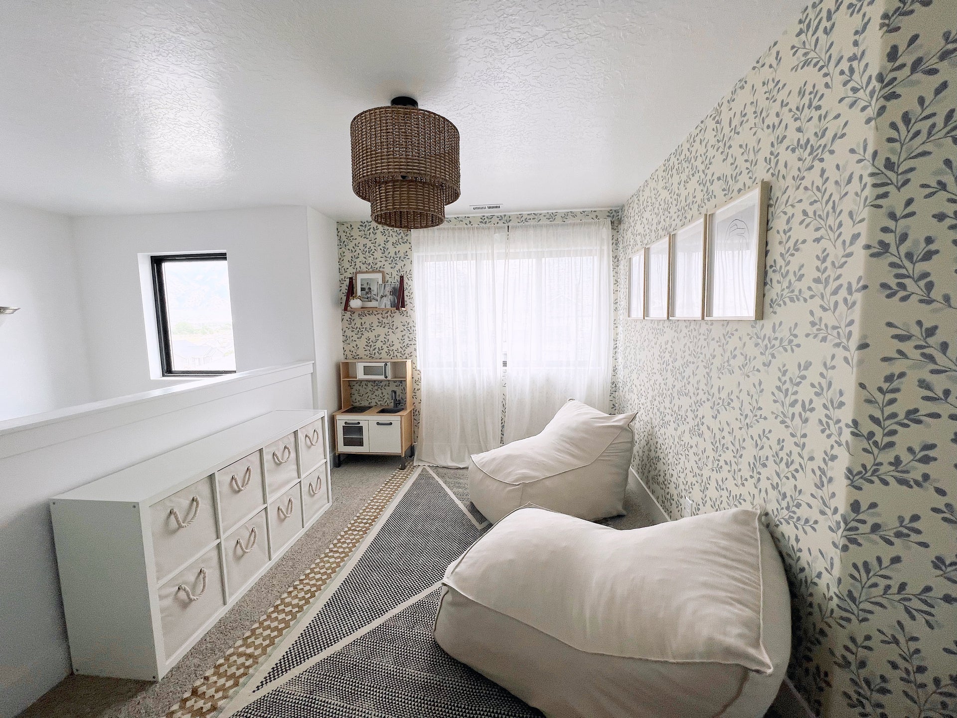 Briar Wallpaper - Botanical Removable Self-Adhesive Decor