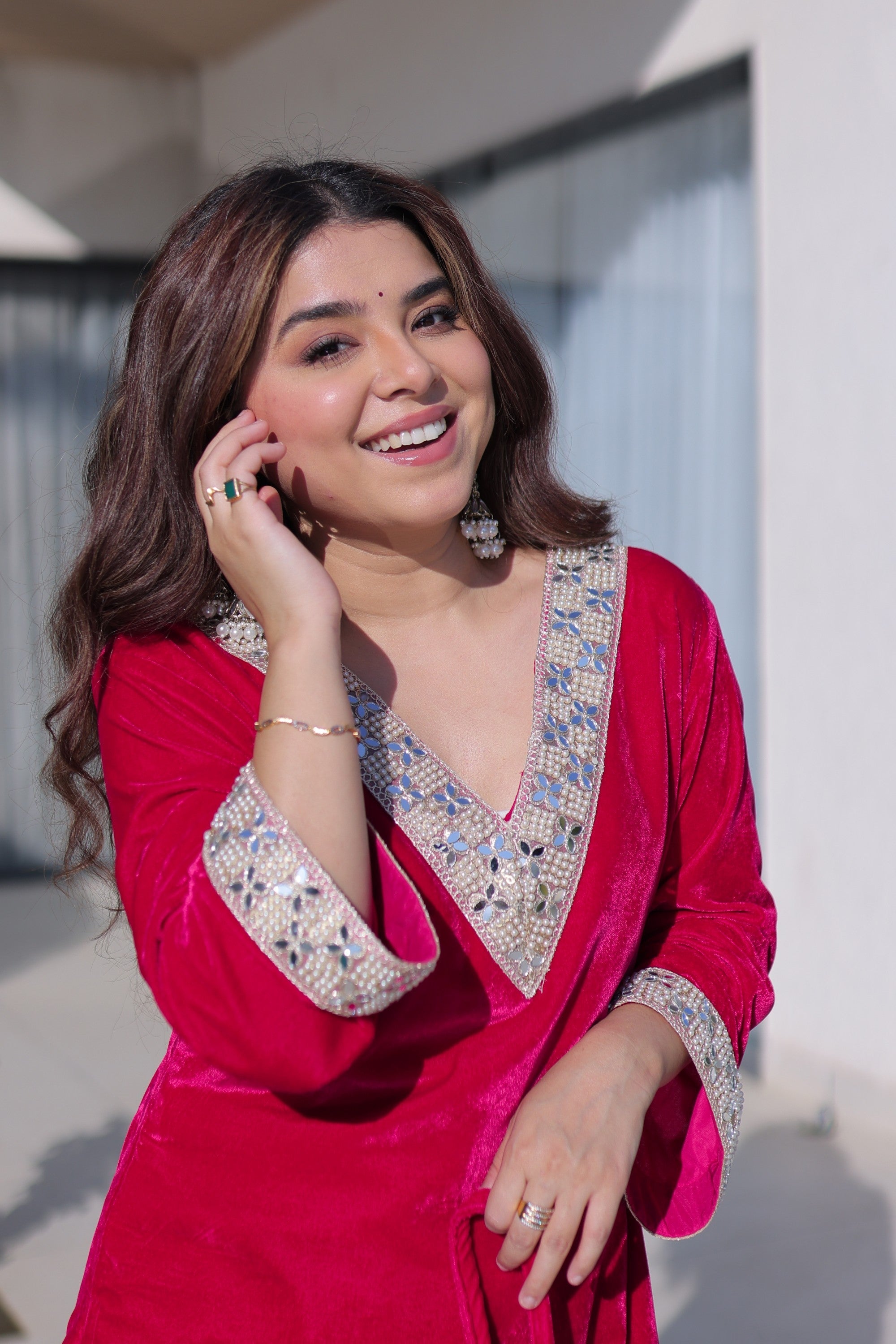 Pink 9000 Velvet Zari Embroidered Kurta Pant Set with Real Mirror