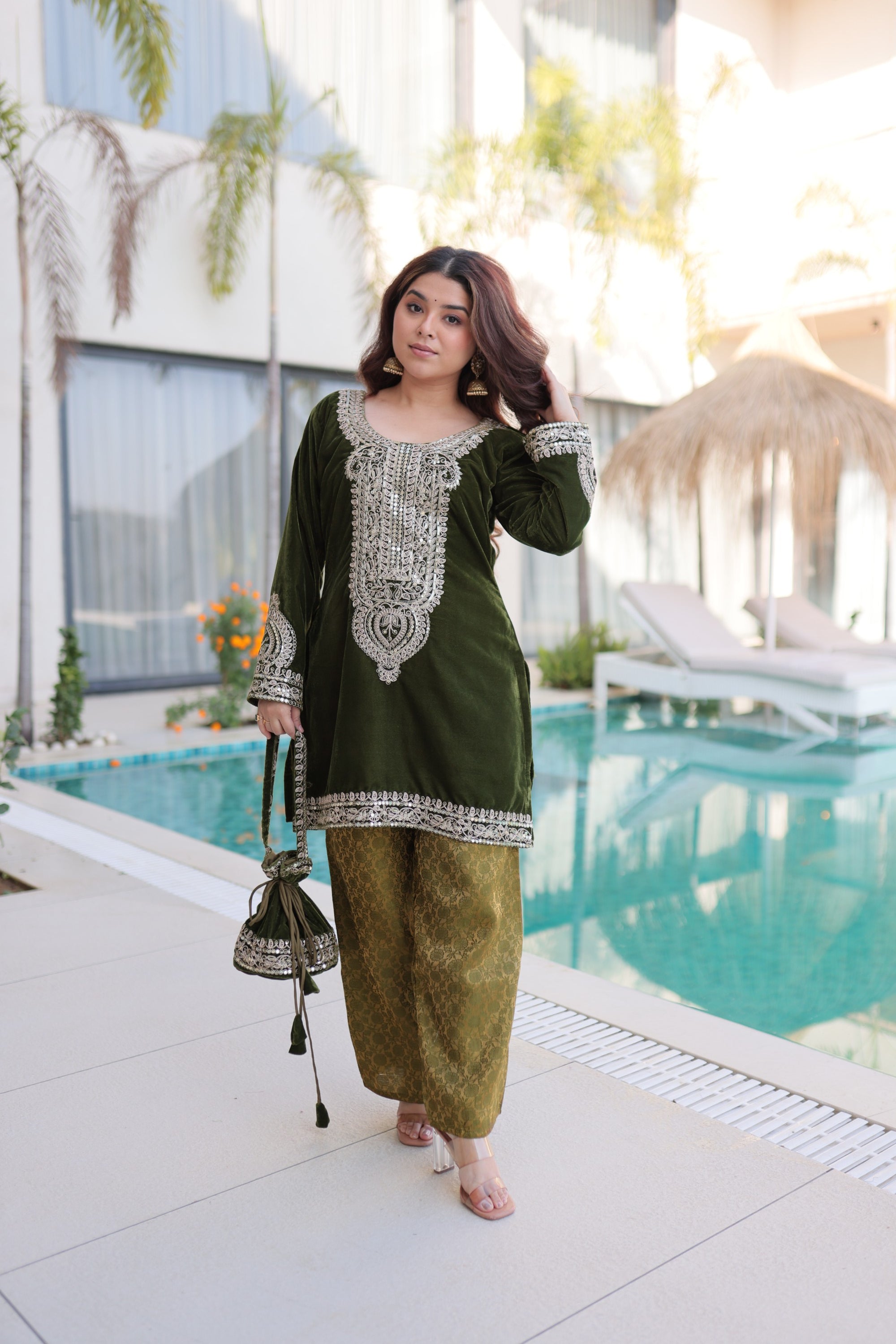 Mehendi 9000 Velvet Kurta Pant set with Zari embroidery and matching Batwa bag