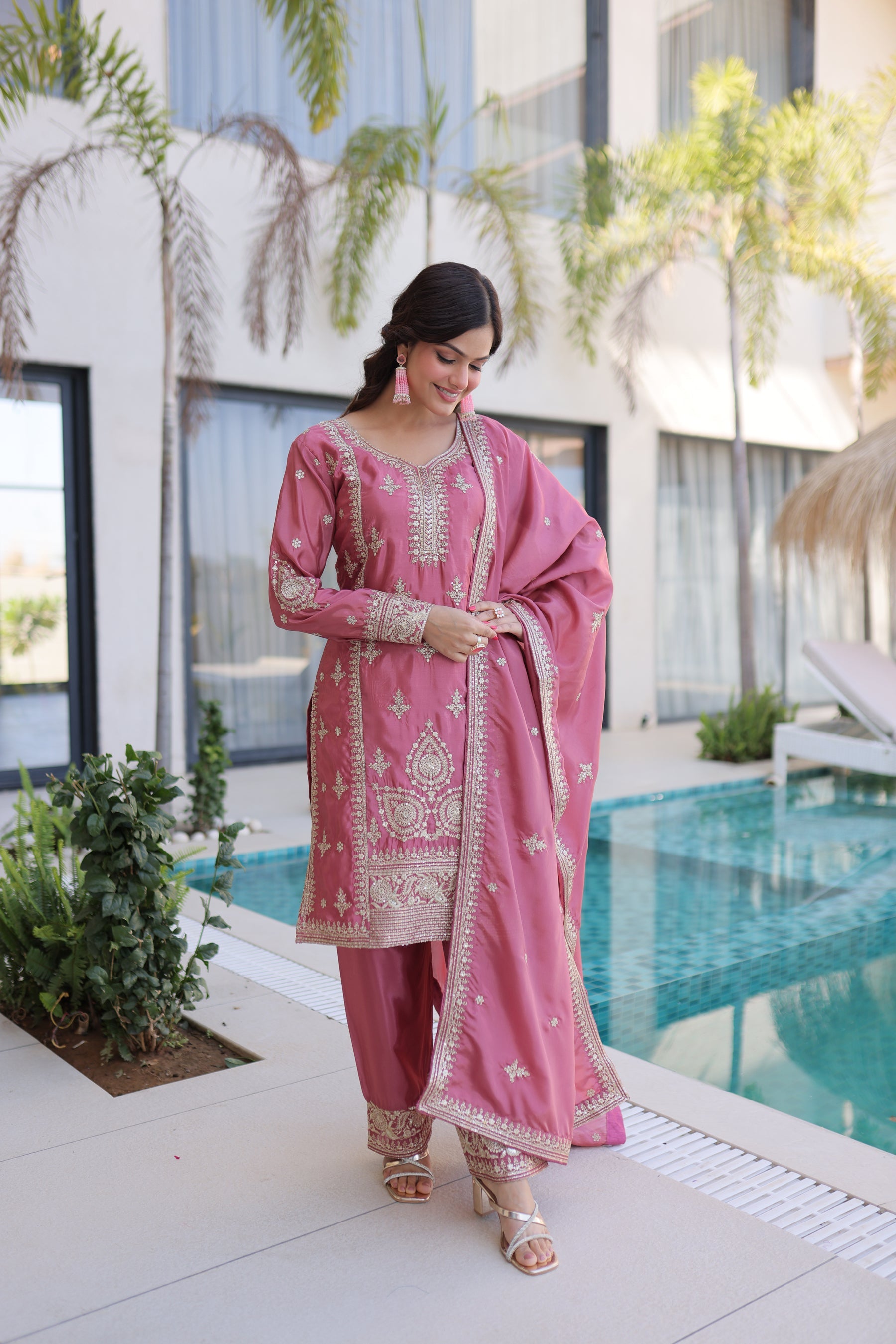 Pink Ho Silk Kurta Pant Set with Zari and Thread Embroidery