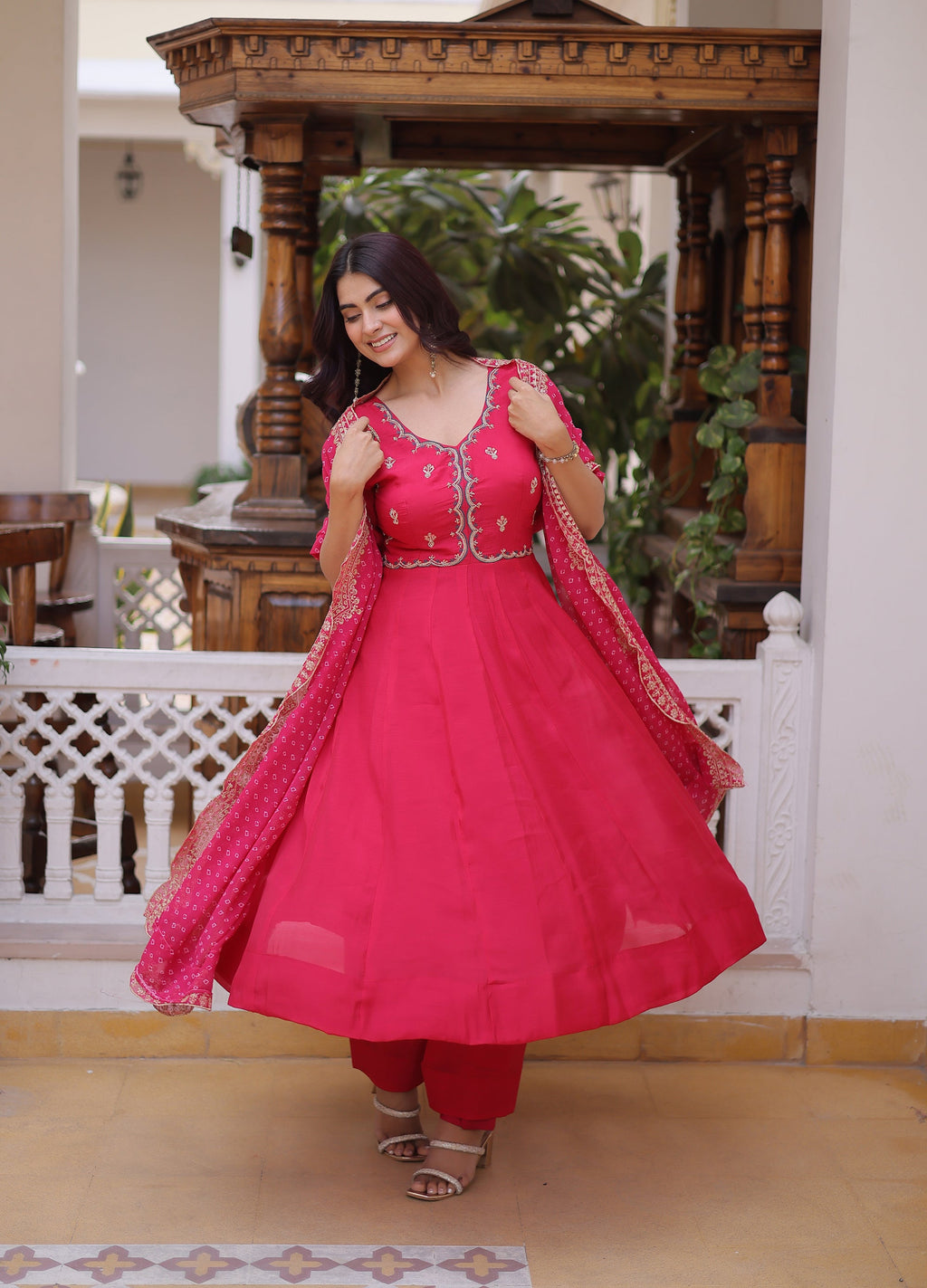 Pink Mul Chanderi Kurta Pant Set with Bead and Thread Embroidery