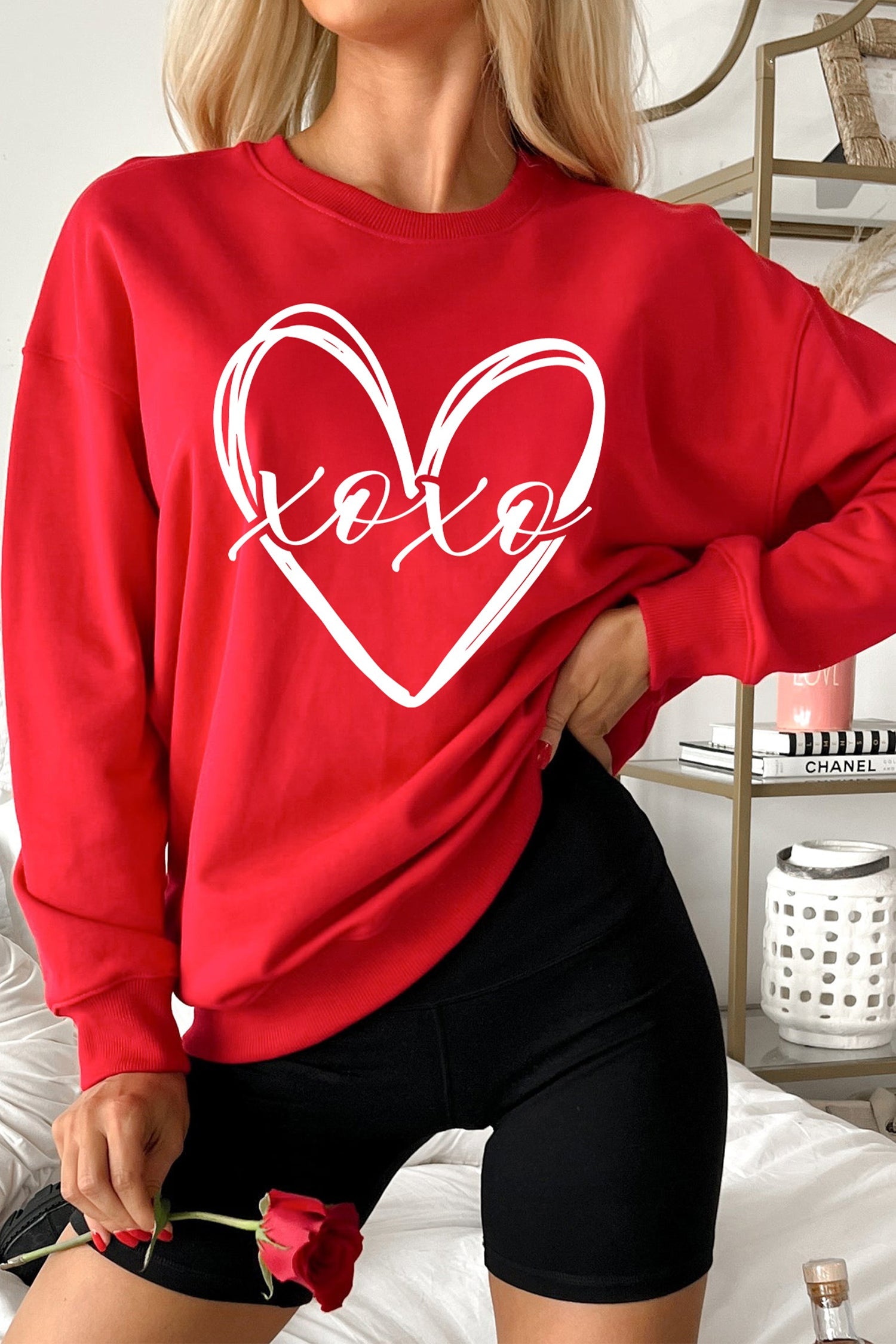 Red XOXO Valentines Heart Sketch Graphic Pullover Sweatshirt