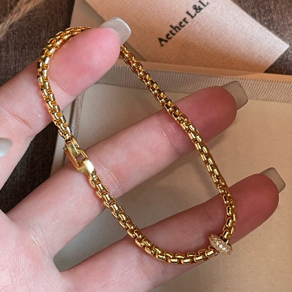 Fashionable And Personalized Grapevine Bracelet