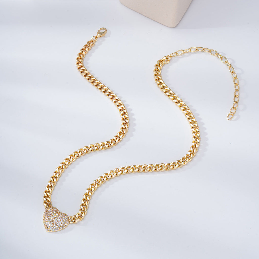 Link Necklace For Women With Inlaid Zircon Heart Pendant, Copper Material, Fashion Light Luxury Clavicle Chain, Trendy Valentine's Day Jewelry