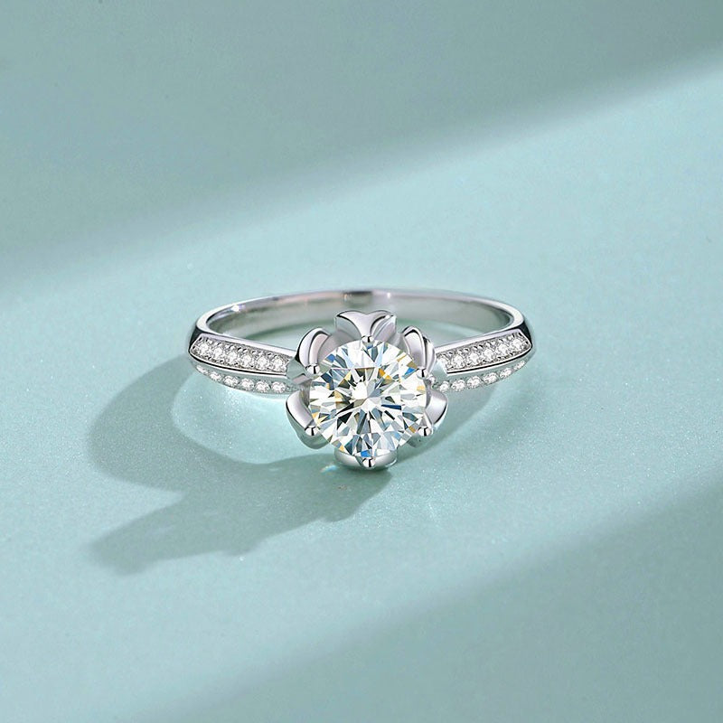 Anemone Flower Moissanite Diamond Ring in S925 Sterling Silver