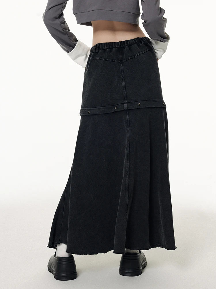 Y2K Black Distressed Denim Midi Skirt with Cargo Pockets - Image 6
