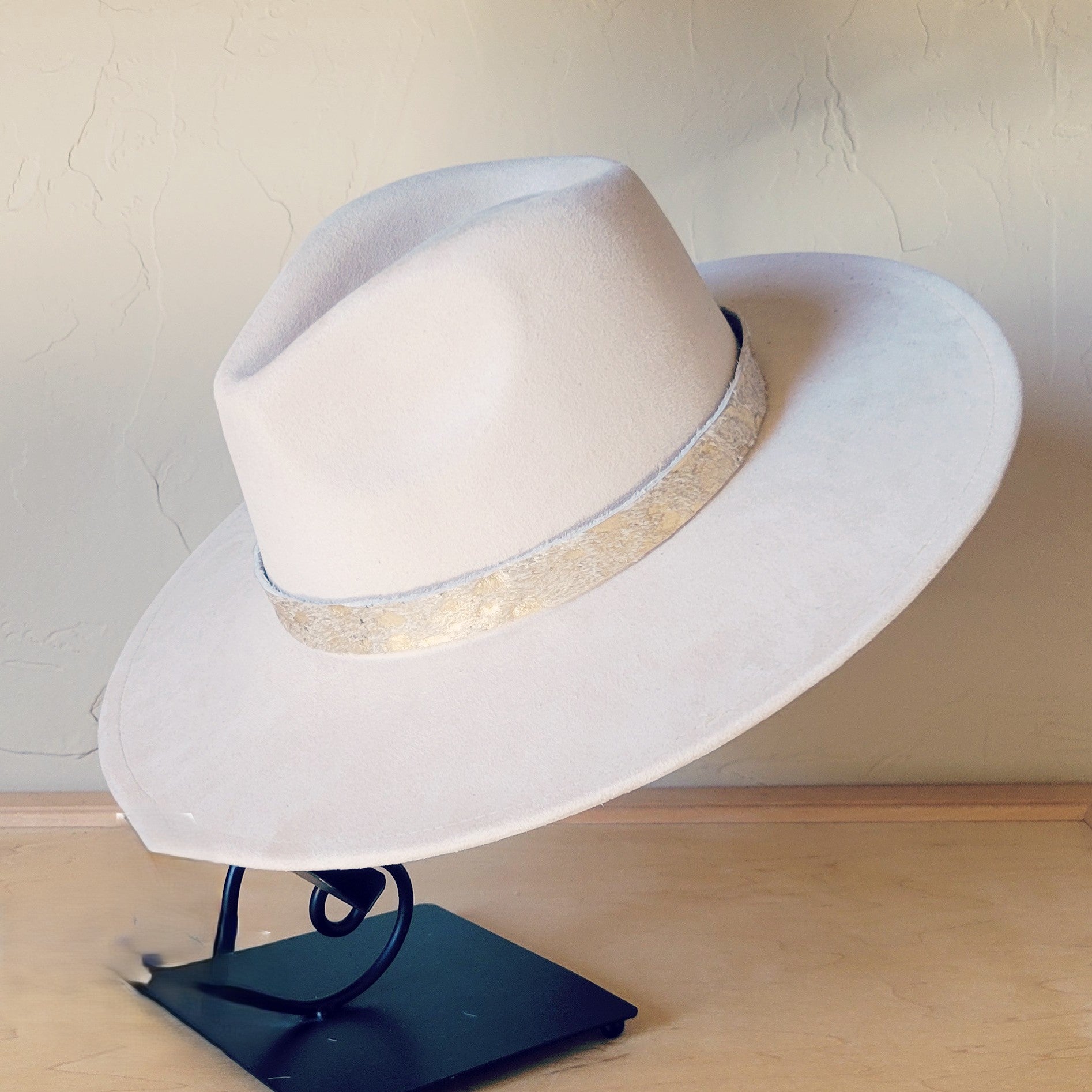**Cream & Gold Metallic Leather Hat Band Only 984e