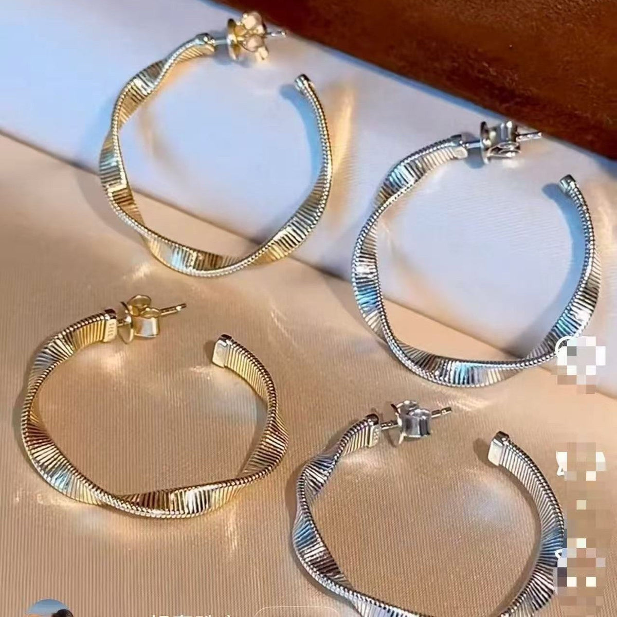 Womens Retro Twisted Elegant Earrings