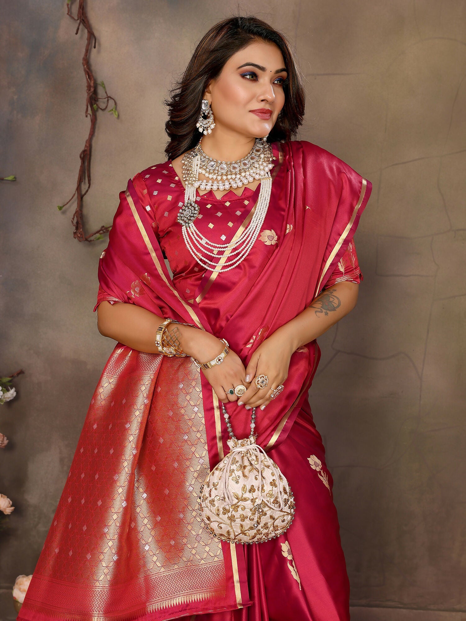 Red Floral and Botanical Motif Satin Silk Banarasi Saree