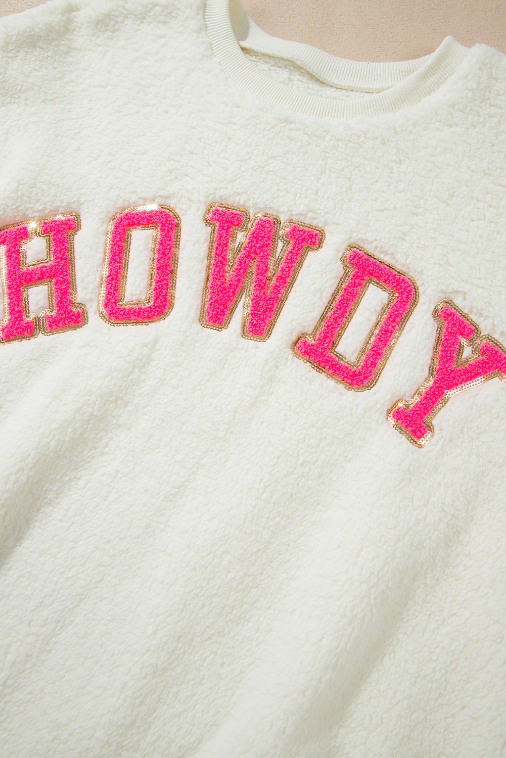 White Sherpa Howdy Patched Crew Neck Pullover Sweatshirt - Image 4